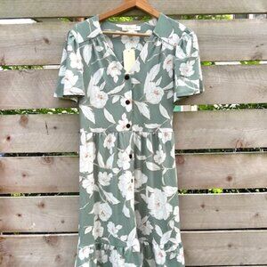 NWT Monteau Floral Dress- Size Large